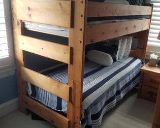 Sturdy bunk beds - 2 sets available