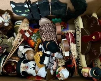 Various seasonal decoratives