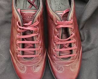 Gucci Burgundy GG Imprimé Leather Sneakers
