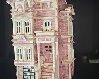 Yuletide Snow Hamlet Victorian House Figurine
