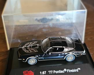 Malibu International 1:87 1977 Pontiac Firebird