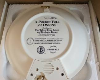 Bradford Exchange Beatrix Potter A Pocket Full of Onions Collector Plate