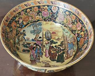 Antique Chinese Famille Rose Medallion Porcelain Bowl