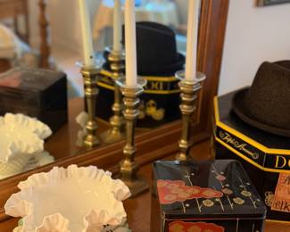 Fenton milk, glass, Asian jewelry box