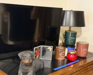 Flatscreen TV
