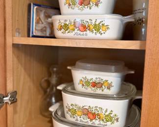 Corning ware, harvest bakeware