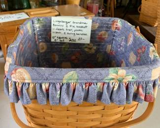 #132	Longaberger basket 2 pie basket w fabric liner pistic insert 2 swing handles 12  sq x 10 tall	 $20.00 			
