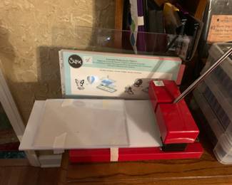 #264	Sizzix Die Cutting w/ Extended Platforms	 $40.00 			