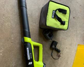 #186	Ryobi 18v Battery Blower w/ Barrer, Charger, and Case	 $35.00 			