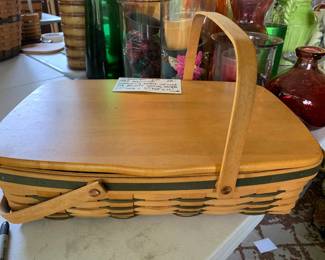 #119	Longaberger basket 1997 gourmet gathering basket w wood lid double swing handle 17x5x12	 $28.00 			