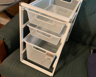 #032	Elfa storage set 3 basket 9x16x7	 $20.00 			