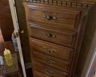 #027	summit lingerie chest 7 drawers  22x16x54	 $220.00 			