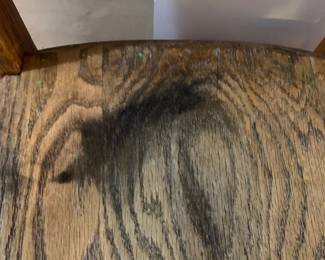 #068	kid oak chair	 $25.00 			