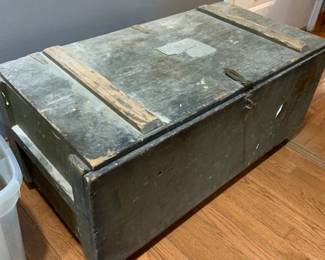 #089	wood homemade locker  33x17x15	 $35.00 