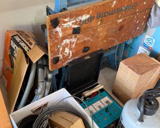 Saw horse/work table