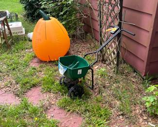 Yard equipment