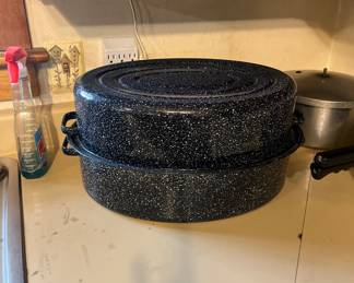 Vintage cookware