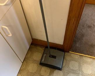 rug sweeper