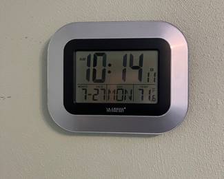 Digital clock