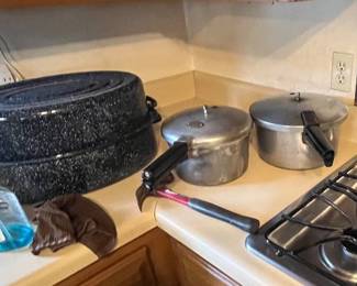 Vintage cookware