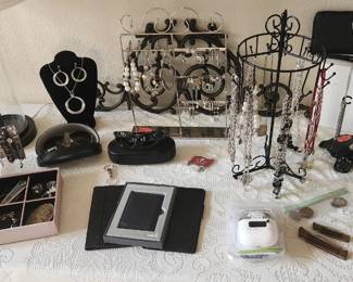 Michael Kors Clutch, New Sunglasses, Brighton Jewelry