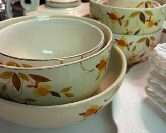 Hall Superior Autumn Leaf Pattern bowls