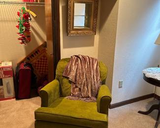 Swivel chair