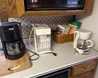 Coffee pots, Cookbooks