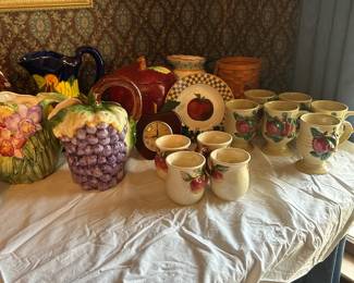 Fruit pattern kitchen decor