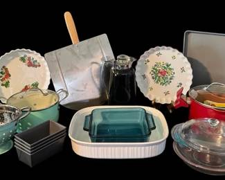 Collectible Curated Kitchen... Cordon Bleu, Rosalyn, Pyrex Master Class