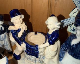 Delft Blue Figurine Planter