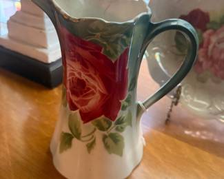 K&G Luneville Les Roses Pitcher
