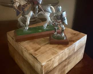 CHILMARK PEWTER KNOGHT SCULPTURE