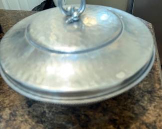 Buenilum Hammered Aluminum Casserole Dish