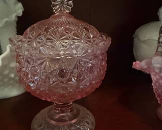 L.E. Smith Pink Opalescent Daisy and Button Compote