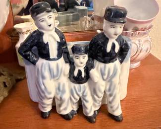 Vintage Dutch Boys Planter