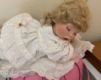 ARTMARK SLEEPING GIRL PORCELAIN  DOLL