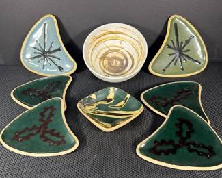 Artisan Pottery Six Appetizer Dishes And Hakeme Style Pottery Bowl