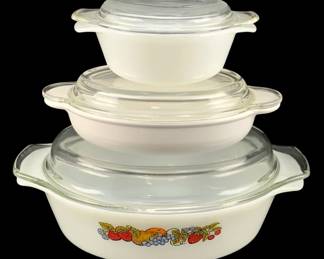 331 - 3 Covered Casserole Dishes w/ glass lids (Description): 1 Corningware and 2 Anchor Hocking