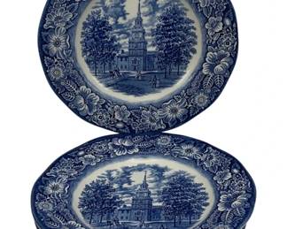 465 - 6 Liberty Blue Plates 9.25" Round (Description): Set of six Liberty Blue plates featuring  classic blue and white transferware design.  Each plate measures 9.25 inches round.