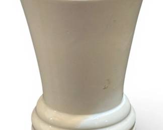 957 - McCoy Vase - 8.25 x 5.5