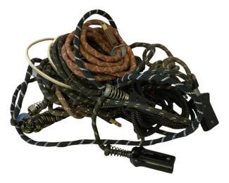 191 - Vintage Electrical Cords (Description): A lot of vintage electrical cords featuring  cloth-covered wiring in various colors and  patterns. These cords represent the classic  braided fabric style commonly used in earlier  electrical applications. Used as is electric/electronic/mechanical  item. No guarantee all components, untested.
