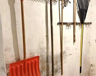 1000 - Assorted Garden Rakes & More