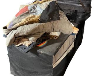 922 - Assorted Items on Floor