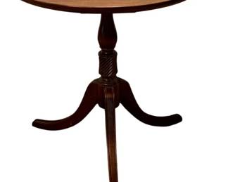701 - Mahogany Pie Crust Side Table (Description): 27 x 26