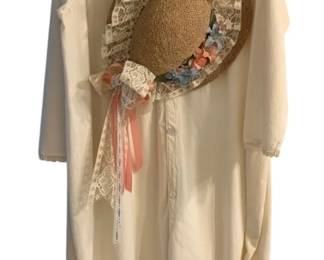 601 - Vintage Clothing w/ Straw Hat