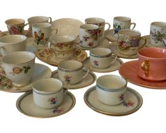 308 - Assorted Teacups & Saucers