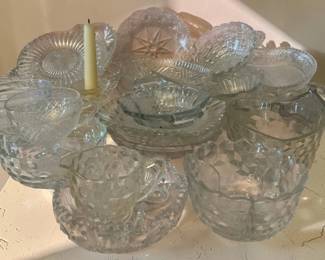 283 - Assorted Glass Items