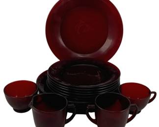 526 - 16pcs Red Glass China (Description): A large lot of red glass china. The  collection includes various plates and cups  in a deep ruby red color, suitable for dining  or decorative display.