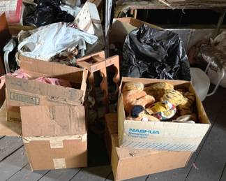 911 - Assorted Items on Floor